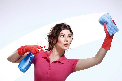 Deep mattress cleaning equipment used in Tolworth